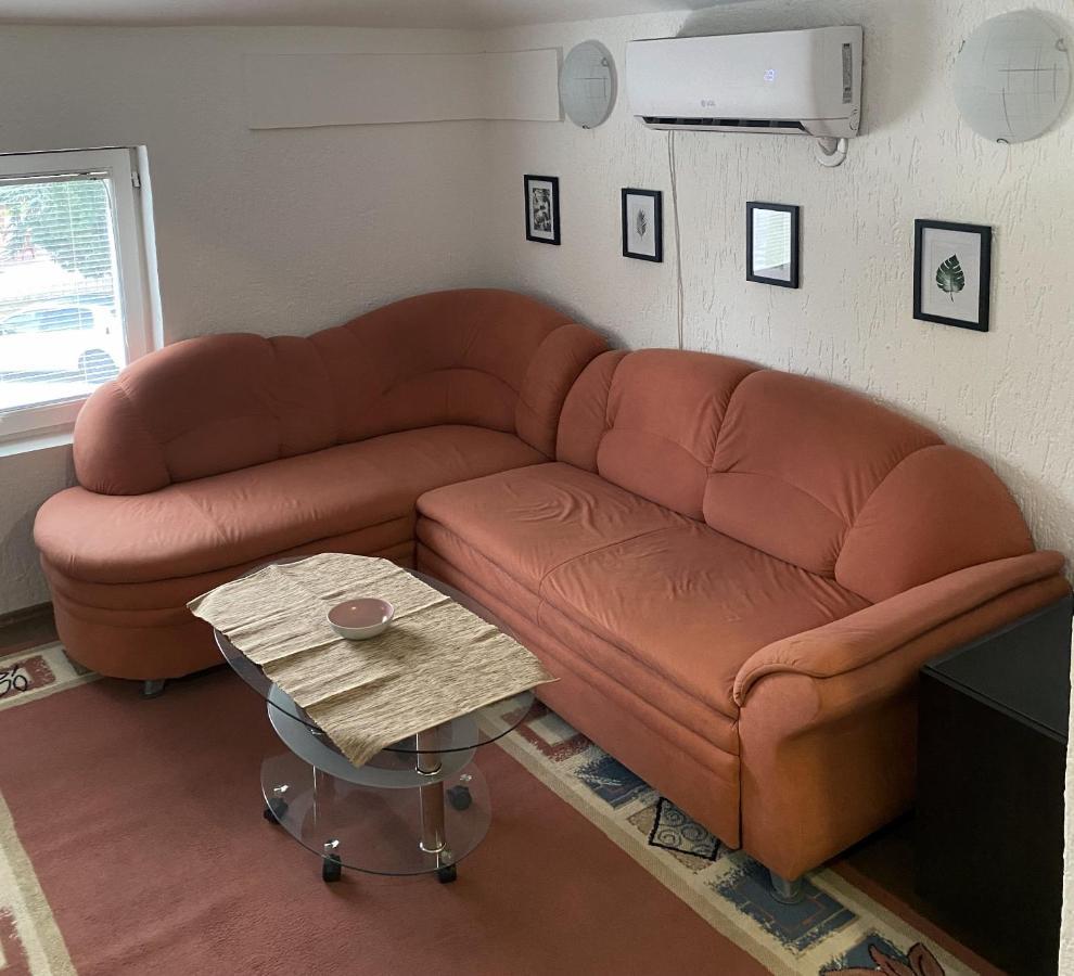 Twin Studio Apartments Zemun Βελιγράδι Εξωτερικό φωτογραφία