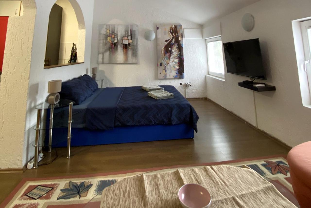 Twin Studio Apartments Zemun Βελιγράδι Εξωτερικό φωτογραφία