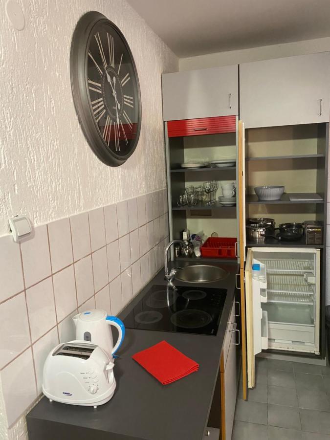 Twin Studio Apartments Zemun Βελιγράδι Εξωτερικό φωτογραφία